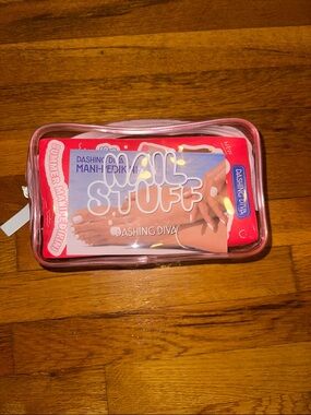 Dashing Diva  Manicure & Pedicure Kit